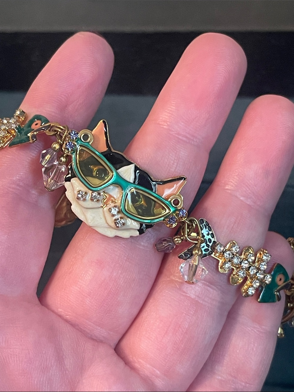 Vintage LATR 2GO “Glamour Puss” Cat Enamel Charm Bracelet - Picture 9 of 12